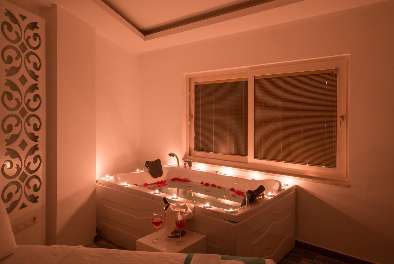 Hediye Hanim Suit&Apart Aparthotel Kas Bagian luar foto